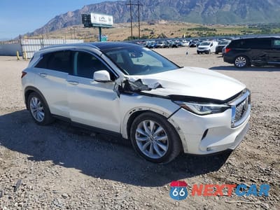 Czwarte zdjęcie samochodu z boku: 2019 INFINITI QX50 ESSENTIAL VIN:3PCAJ5M35KF125003 - miniatura