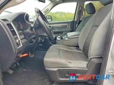 Zdjęcie 7 z 12 samochodu: 2015 RAM 1500 SLT VIN:1C6RR7GTXFS531409 - miniatura