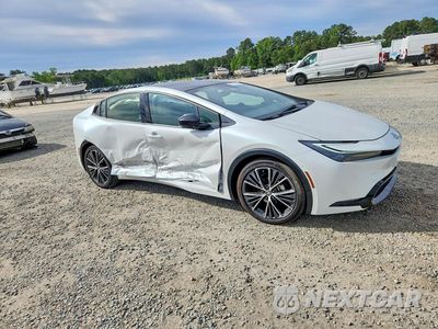 Czwarte zdjęcie samochodu z boku: 2024 TOYOTA PRIUS LIMITED VIN:JTDACAAU0R3034650 - miniatura