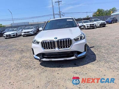 Piąte zdjęcie samochodu w środku: 2026 BMW X1 XDRIVE28I VIN:WBX73EF09T5594589 - miniatura