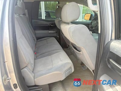 Zdjęcie 6 z 11 samochodu: 2010 TOYOTA TUNDRA DOUBLE CAB SR5 VIN:5TFUY5F14AX116074 - miniatura
