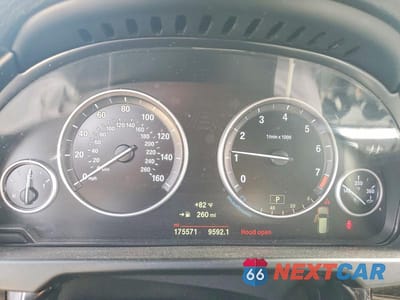 Zdjęcie 9 z 13 samochodu: 2018 BMW X5 SDRIVE35I VIN:5UXKR2C53J0Z17967 - miniatura