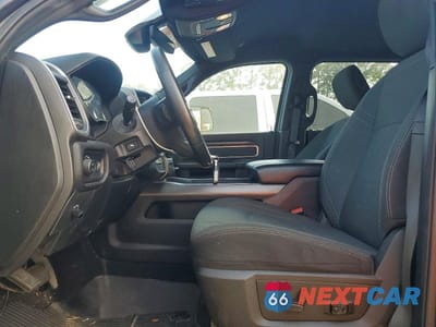 Zdjęcie 7 z 12 samochodu: 2021 RAM 3500 BIG HORN VIN:3C63RRHLXMG689141 - miniatura