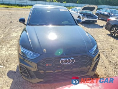 Piąte zdjęcie samochodu w środku: 2022 AUDI SQ5 SPORTBACK PREMIUM PLUS VIN:WA124AFY6N2029458 - miniatura