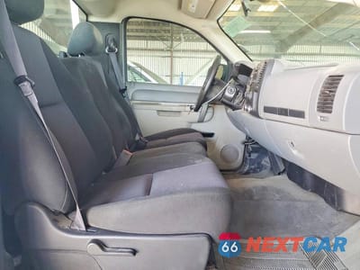 Zdjęcie 10 z 12 samochodu: 2013 GMC SIERRA C1500 VIN:1GTN1TEA2DZ267034 - miniatura