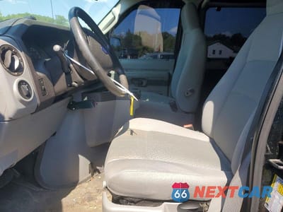 Zdjęcie 7 z 13 samochodu: 2009 FORD ECONOLINE E150 WAGON VIN:1FMNE11W99DA87348 - miniatura