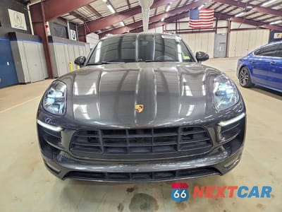 Piąte zdjęcie samochodu w środku: 2017 PORSCHE MACAN GTS VIN:WP1AG2A58HLB52087 - miniatura