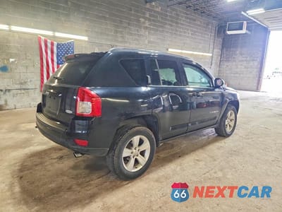 Trzecie zdjęcie samochodu z tyłu: 2012 JEEP COMPASS VIN:1C4NJDEB9CD613347 - miniatura
