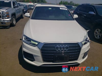 Piąte zdjęcie samochodu w środku: 2017 AUDI Q3 PREMIUM PLUS VIN:WA1JCCFS1HR006347 - miniatura