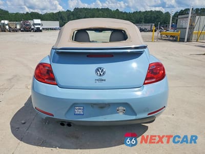 Zdjęcie 6 z 12 samochodu: 2015 VOLKSWAGEN BEETLE 1.8T VIN:3VW517AT2FM818241 - miniatura