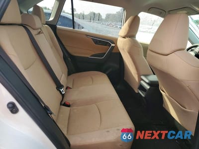 Zdjęcie 10 z 12 samochodu: 2019 TOYOTA RAV4 LE VIN:JTMH1RFVXKJ006943 - miniatura