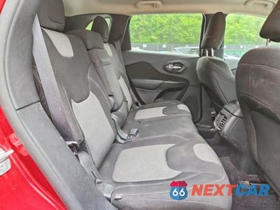 Zdjęcie 11 z 13 samochodu: 2016 JEEP CHEROKEE SPORT VIN:1C4PJLAB3GW239692 - miniatura