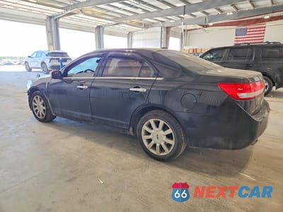 Drugie zdjęcie samochodu z przodu: 2010 LINCOLN MKZ VIN:3LNHL2GC8AR646907 - miniatura