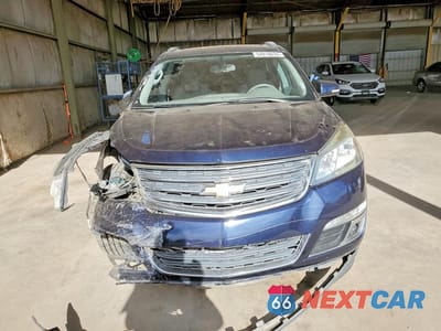 Piąte zdjęcie samochodu w środku: 2016 CHEVROLET TRAVERSE LT VIN:1GNKRGKD3GJ291855 - miniatura