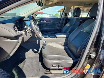 Zdjęcie 7 z 12 samochodu: 2018 BUICK REGAL TOURX ESSENCE VIN:W04GV8SX1J1153226 - miniatura
