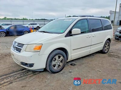 2010 DODGE GRAND CARAVAN SXT 2D4RN5DX4AR125221 - główne zdjęcie licytacji z USA - miniatura