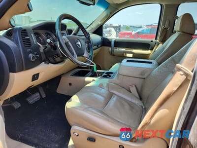 Zdjęcie 7 z 12 samochodu: 2008 CHEVROLET SILVERADO K2500 HEAVY DUTY VIN:1GCHK23698F140405 - miniatura
