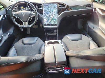 Zdjęcie 8 z 12 samochodu: 2016 TESLA MODEL S VIN:5YJSA1E21GF131973 - miniatura