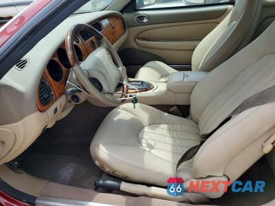 Zdjęcie 7 z 12 samochodu: 2000 JAGUAR XK8 VIN:SAJJA42C7YNA03402 - miniatura