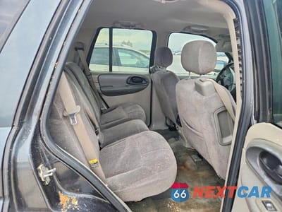Zdjęcie 11 z 13 samochodu: 2004 CHEVROLET TRAILBLAZER LS/LT VIN:1GNDS13S442330188 - miniatura