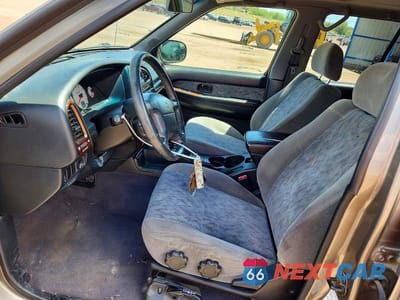 Zdjęcie 7 z 12 samochodu: 2001 NISSAN PATHFINDER SE VIN:JN8DR09Y01W610399 - miniatura