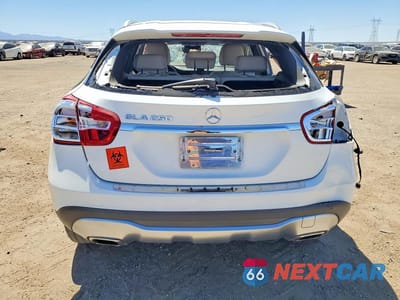 Zdjęcie 6 z 12 samochodu: 2018 MERCEDES-BENZ GLA 250 VIN:WDCTG4EB2JJ519504 - miniatura