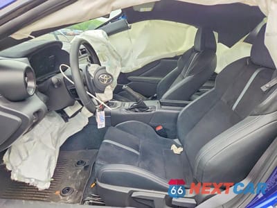 Zdjęcie 7 z 12 samochodu: 2025 TOYOTA GR 86 PREMIUM VIN:JF1ZNBE13S9760742 - miniatura