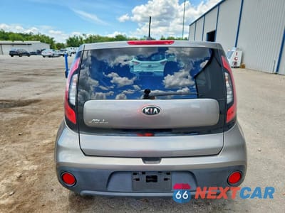 Zdjęcie 6 z 12 samochodu: 2018 KIA SOUL BASE VIN:KNDJN2A28J7522384 - miniatura