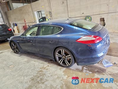 Drugie zdjęcie samochodu z przodu: 2012 PORSCHE PANAMERA S VIN:WP0AB2A71CL061172 - miniatura
