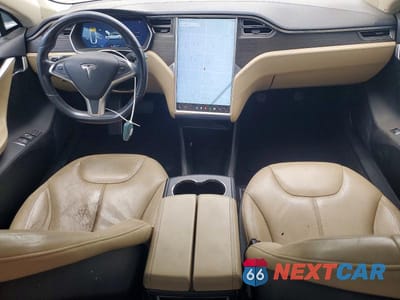 Zdjęcie 8 z 12 samochodu: 2014 TESLA MODEL S VIN:5YJSA1H1XEFP54167 - miniatura