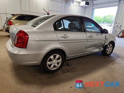 Trzecie zdjęcie samochodu z tyłu: 2006 HYUNDAI ACCENT GLS VIN:KMHCN46C76U024879 - miniatura