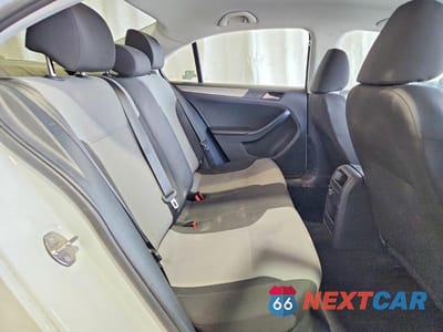 Zdjęcie 10 z 13 samochodu: 2018 VOLKSWAGEN JETTA S VIN:3VW167AJ0JM210872 - miniatura