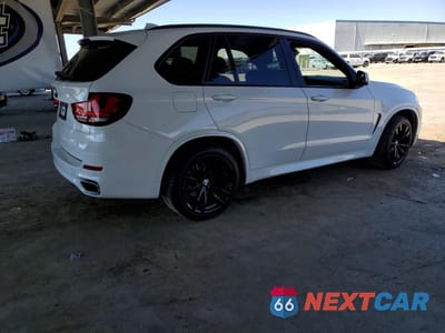 Trzecie zdjęcie samochodu z tyłu: 2018 BMW X5 XDR40E VIN:5UXKT0C53J0W01376 - miniatura