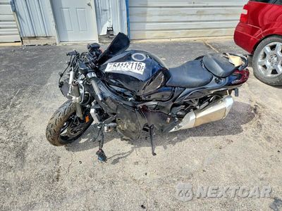 Trzecie zdjęcie samochodu z tyłu: 2025 SUZUKI GSX1300 RR VIN:JS1EJ11B7S7100528 - miniatura