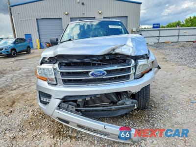 Piąte zdjęcie samochodu w środku: 2017 FORD EXPEDITION XLT VIN:1FMJU1HT1HEA55984 - miniatura