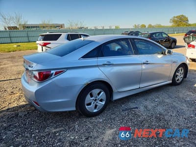 Trzecie zdjęcie samochodu z tyłu: 2011 HYUNDAI SONATA HYBRID VIN:KMHEC4A45BA003362 - miniatura