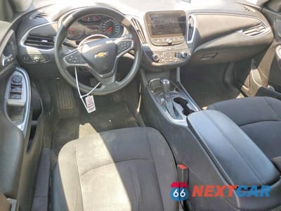 Zdjęcie 8 z 12 samochodu: 2019 CHEVROLET MALIBU LT VIN:1G1ZD5ST9KF204157 - miniatura