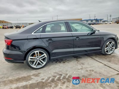 Trzecie zdjęcie samochodu z tyłu: 2019 AUDI A3 PREMIUM VIN:WAUAUGFF7K1009298 - miniatura