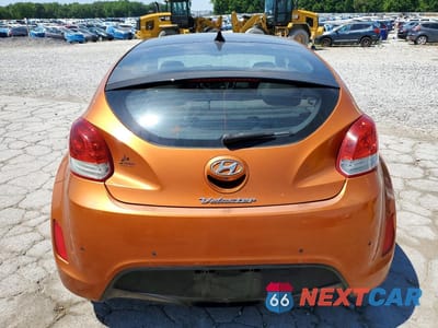 Zdjęcie 6 z 12 samochodu: 2012 HYUNDAI VELOSTER BASE VIN:KMHTC6AD6CU023641 - miniatura