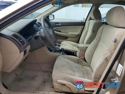 Zdjęcie 7 z 12 samochodu: 2006 HONDA ACCORD VALUE VIN:1HGCM56106A041442 - miniatura