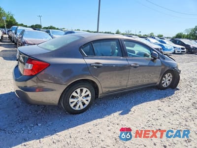 Trzecie zdjęcie samochodu z tyłu: 2012 HONDA CIVIC LX VIN:19XFB2F53CE070638 - miniatura