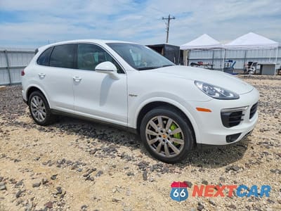 Czwarte zdjęcie samochodu z boku: 2016 PORSCHE CAYENNE SE HYBRID VIN:WP1AE2A21GLA62953 - miniatura