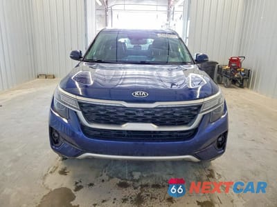 Piąte zdjęcie samochodu w środku: 2021 KIA SELTOS EX VIN:KNDERCAA4M7066181 - miniatura
