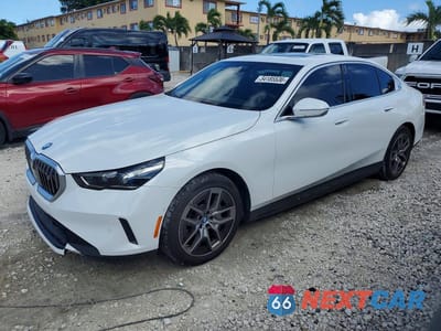 2024 BMW I5 EDRIVE 40 WBY33FK04RCR39327 - główne zdjęcie licytacji z USA - miniatura