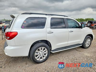 Trzecie zdjęcie samochodu z tyłu: 2016 TOYOTA SEQUOIA PLATINUM VIN:5TDDW5G10GS135255 - miniatura