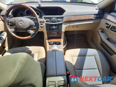 Zdjęcie 8 z 12 samochodu: 2012 MERCEDES-BENZ E 350 4MATIC VIN:WDDHF8JB2CA568996 - miniatura