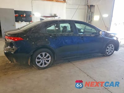 Trzecie zdjęcie samochodu z tyłu: 2025 TOYOTA COROLLA LE VIN:5YFB4MDE5SP290464 - miniatura