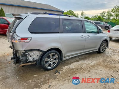 Trzecie zdjęcie samochodu z tyłu: 2019 TOYOTA SIENNA SE PREMIUM 7-PASSENGER VIN:5TDEZ3DC4KS218346 - miniatura