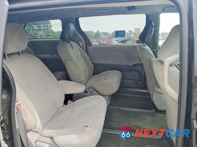 Zdjęcie 11 z 13 samochodu: 2020 TOYOTA SIENNA L VIN:5TDZZ3DCXLS086440 - miniatura