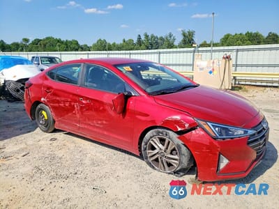 Czwarte zdjęcie samochodu z boku: 2020 HYUNDAI ELANTRA SEL VIN:5NPD84LF8LH569851 - miniatura